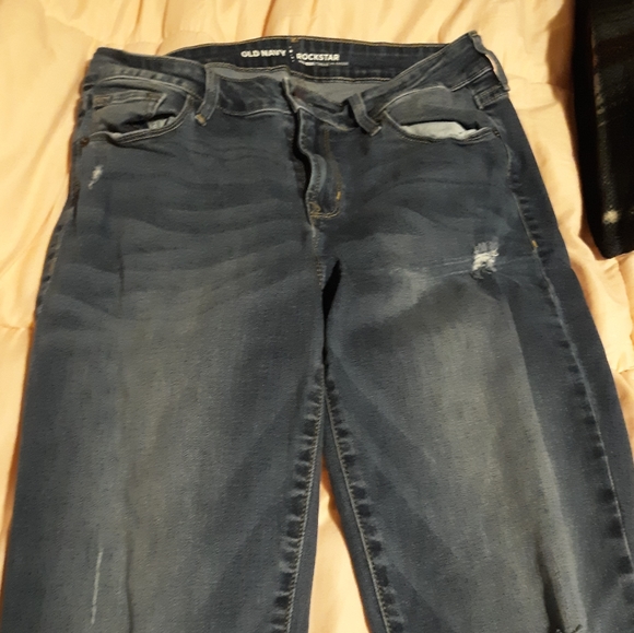 Old Navy Skinny Jeans - Picture 2 of 4